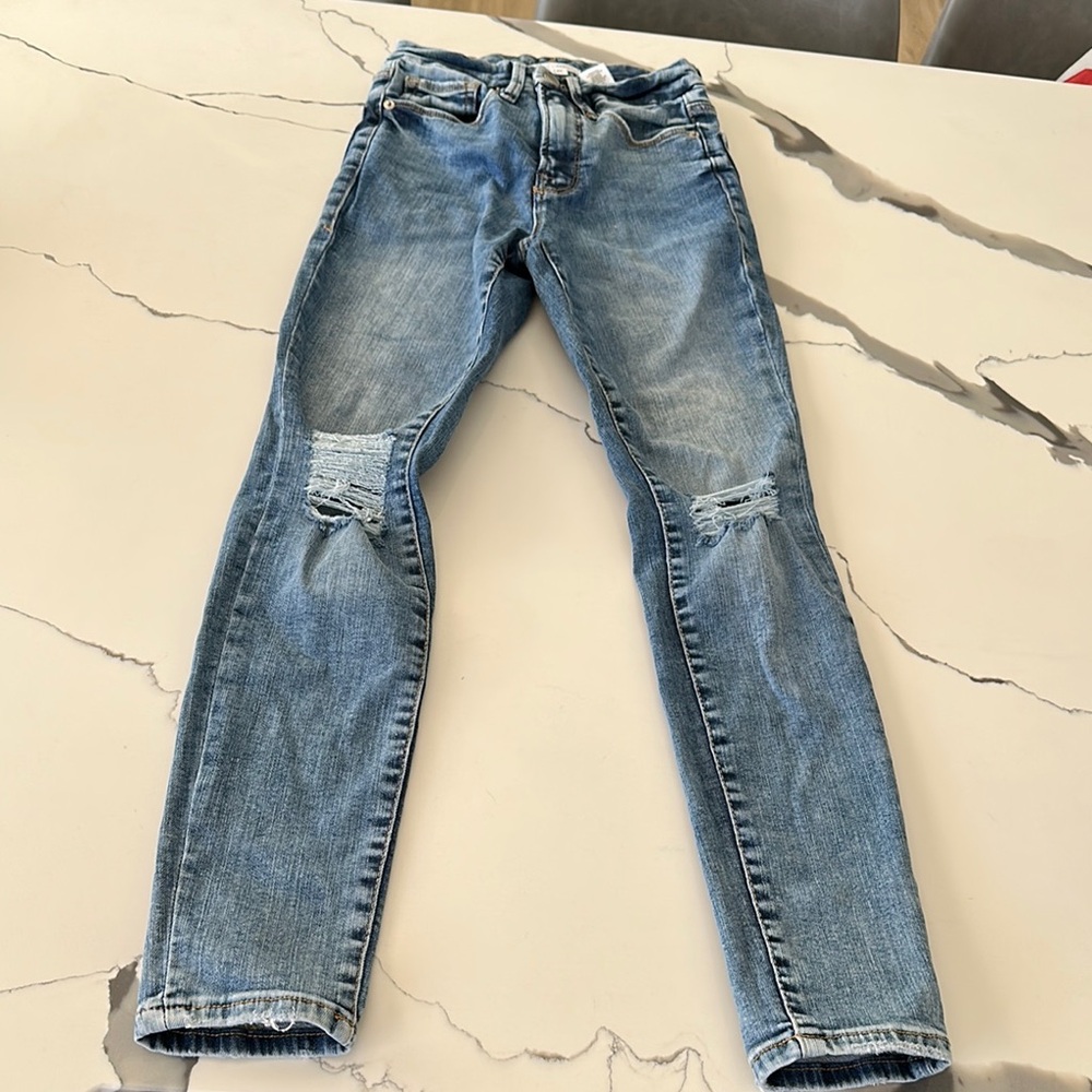 Good American Stylish Blue Distressed Jeans size 2